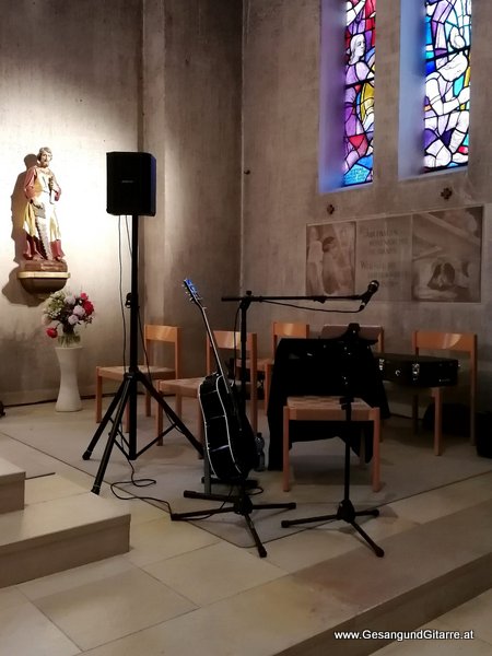 Kirche Erlöserkirche Rheindorf Lustenau Vorarlberg Trauerfeier Beerdigung Verabschiedung Musik Kirche Solomusikerin Sängerin mit Gitarre www.trauer-musik.at www.gesangundgitarre.at Gesang Gitarre Yvonne Brugger Trauersängerin Kirchensängerin Kirche Trauerfeier Beerdigung Verabschiedung Vorarlberg Musik Kirche Trauersängerin Sängerin mit Gitarre www.trauer-musik.at www.gesangundgitarre.at Gesang Gitarre Yvonne Brugger Trauersängerin Kirchensängerin
