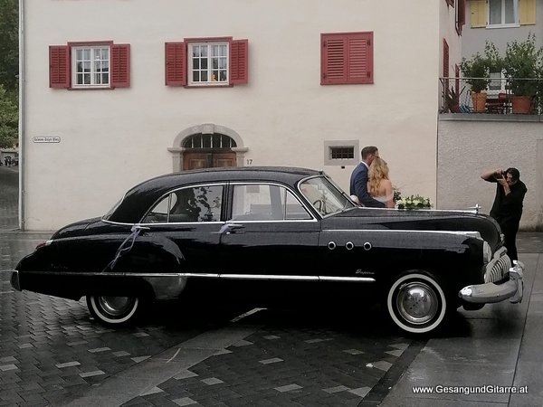 Freie Trauung Salomon Sulzer Saal Hohenems Musik Solomusikerin Sängerin Hochzeitssängerin Hochzeit Trauung Vorarlberg Kirche www.gesangundgitarre.at Gesang Gitarre Yvonne Brugger