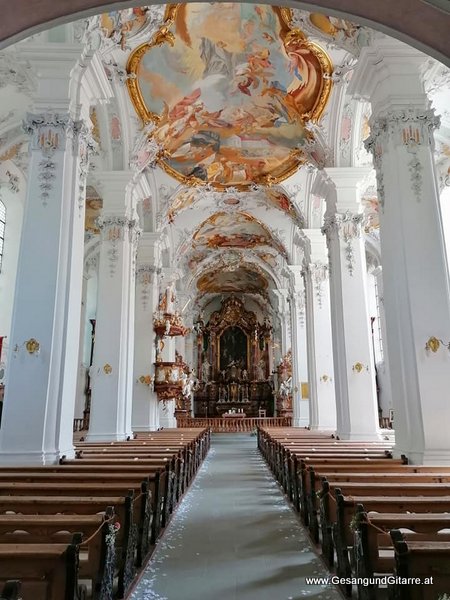 Sängerin Hochzeitssängerin Gitarre Trauung Kirche Trauungsmusik Hochzeitsmusik Isny Allgäu Ravensburg Baden-Württemberg Bayern Bodensee Bodenseeregion