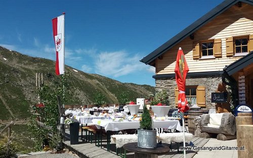 Sängerin Hoczeitssängerin Yvonne Brugger Musik Hochzeit Trauung Vorarlberg