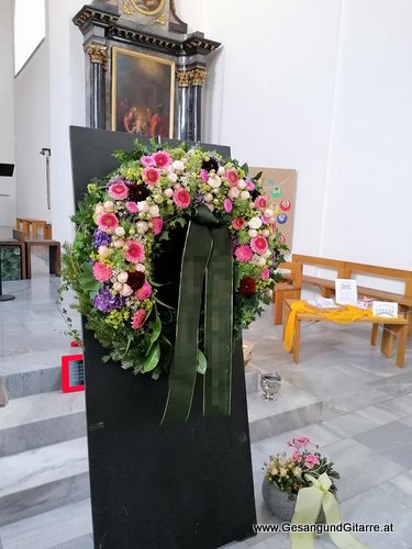 Trauerfeier Verabschiedung Beerdigung Begräbnis Musik Trauermusik Sängerin Vorarlberg Dornbirn