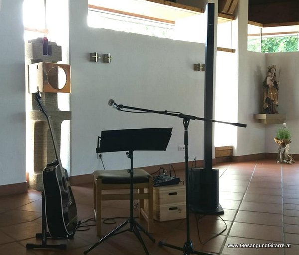 Sängerin Hochzeitssängerin Yvonne Brugger Musik Vorarlberg Kirche Fussach