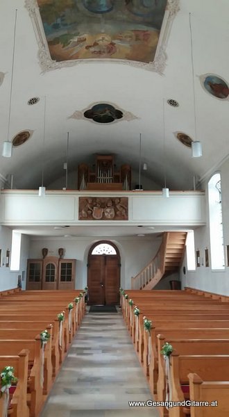 Hochzeitssängerin Sängerin Gitarre Musik Yvonne Brugger Trauung Hochzeit Vorarlberg Schweiz
