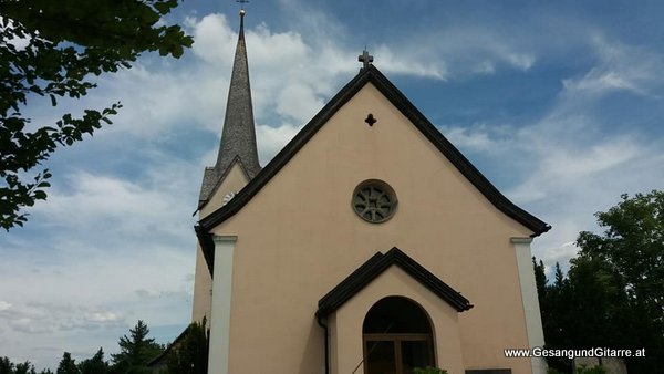 Hochzeitssängerin Sängerin Gitarre Musik Yvonne Brugger Trauung Hochzeit Vorarlberg Schweiz